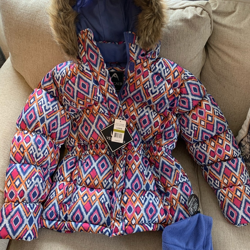 Vertical 9 coat